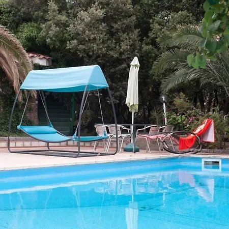 Loft Mansardato Con Giardino E Piscina In Privata Loft With Garden And Swimming Pool In A Private * Sestu