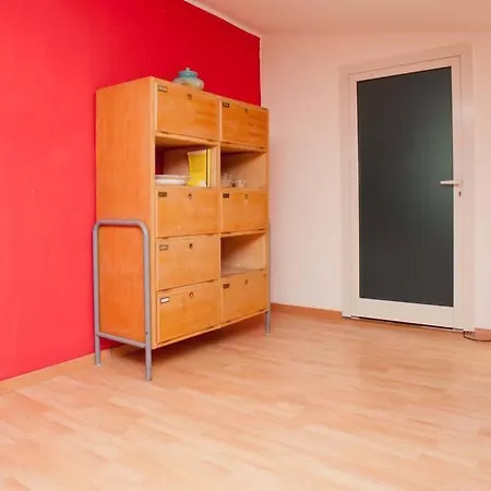 Semesterbostad Loft Mansardato Con Giardino E Piscina In Privata Loft With Garden And Swimming Pool In A Private Sestu