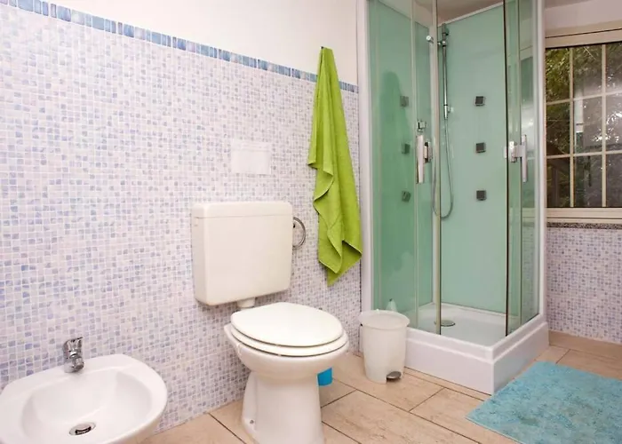 度假居 Loft Mansardato Con Giardino E Piscina In Privata Loft With Garden And Swimming Pool In A Private *