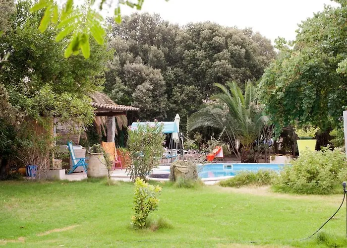 Nyaraló Loft Mansardato Con Giardino E Piscina In Privata Loft With Garden And Swimming Pool In A Private