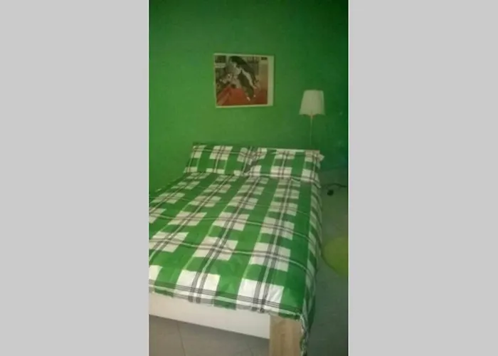 Loft Mansardato Con Giardino E Piscina In Privata Loft With Garden And Swimming Pool In A Private *