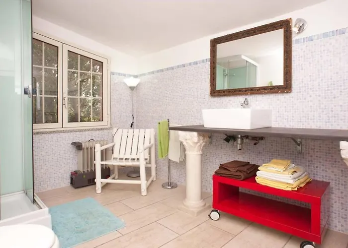 度假居 Loft Mansardato Con Giardino E Piscina In Privata Loft With Garden And Swimming Pool In A Private Sestu